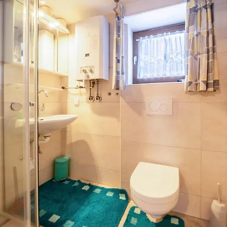 Hochfuegenblick-ski- Und Wanderhuette Lejlighed *