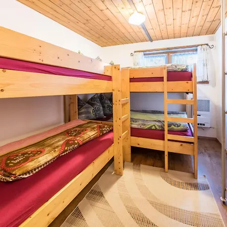 Hochfuegenblick-ski- Und Wanderhuette Lejlighed *