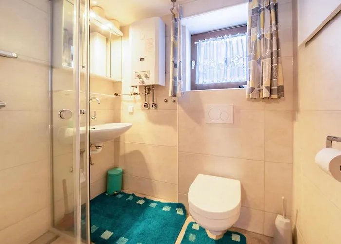 Hochfuegenblick-ski- Und Wanderhuette Appartement *