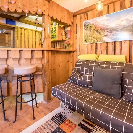 Hochfuegenblick-ski- Und Wanderhuette